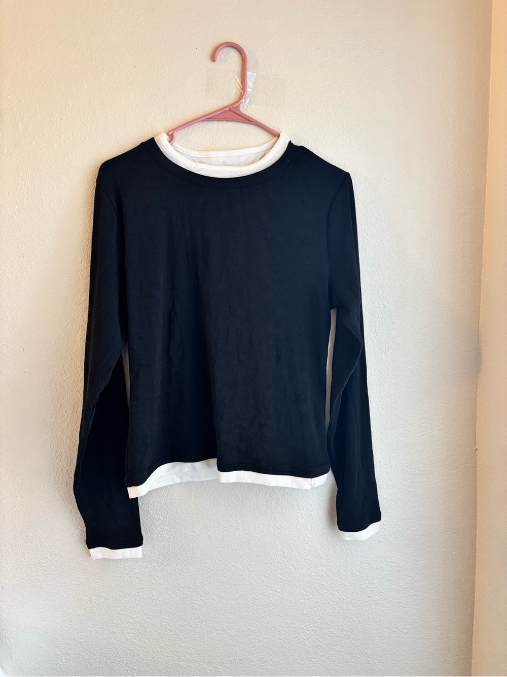 Scoop XL Black White Layered Look Long Sleeve Top Contrast Hem NWOT Women's